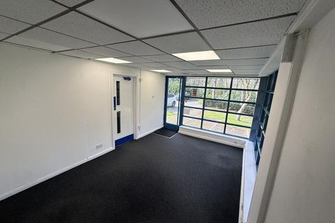 Warehouse to rent, Beeston Ct Runcorn WA7 1SS