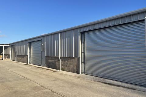 Warehouse to rent, 2 Church Farm Close Curbridge OX29 7NZ