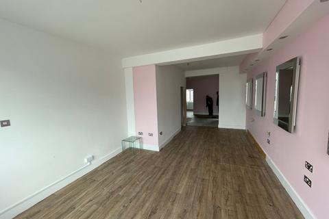Retail property (high street) to rent, 28 Milton Rd Cambridge CB4 1JY