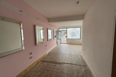 Retail property (high street) to rent, 28 Milton Rd Cambridge CB4 1JY