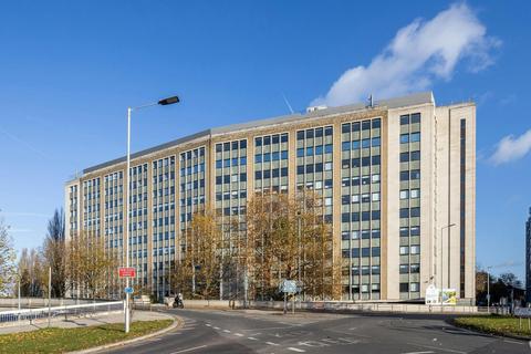 Office to rent, Reading Bridge Reading RG1 8LS