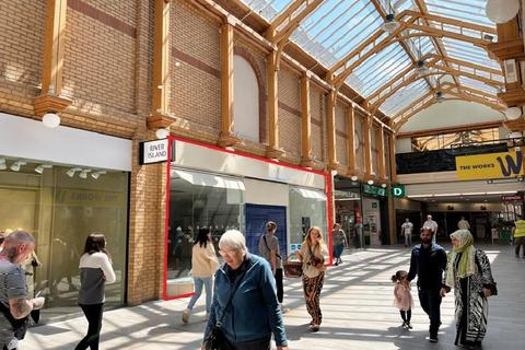 Retail property (high street) to rent, 39 Green Lanes Shopping Centre Barnstaple EX31 1UL