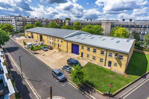 Warehouse to rent, 1-5 Somers Pl London SW2 2AL