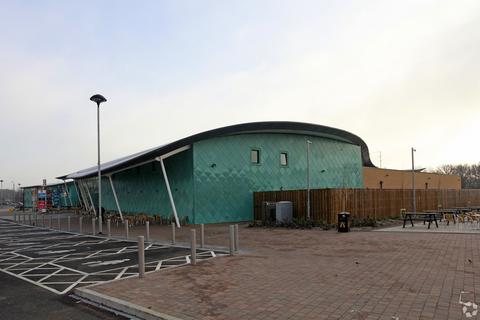 Petrol station to rent, Junction 9/10, M25 Cobham KT11 3DB