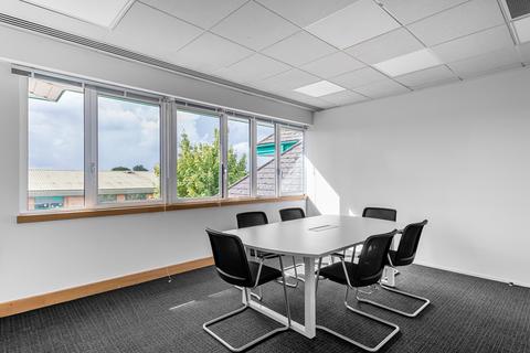 Office to rent, 297-299 Kingston Rd Leatherhead KT22 7PL