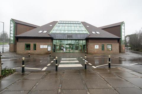 Office to rent, Pine Grv Crowborough TN6 1DH