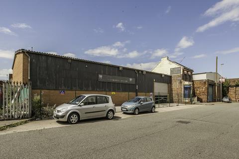 Industrial unit to rent, 2-10 St Johns Rd Bootle L20 8BH