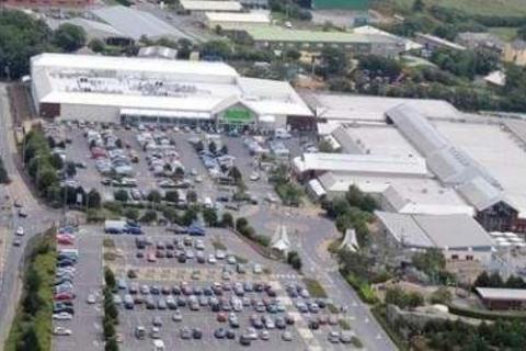 Retail property (high street) to rent, Clovelly Rd Bideford EX39 3QU
