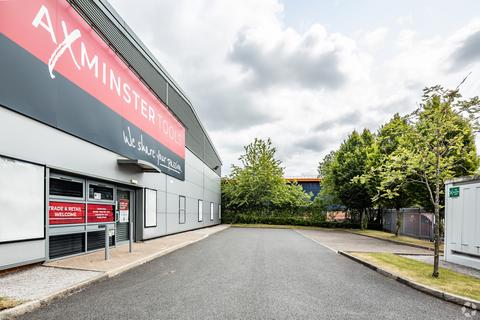 Showroom to rent, Kerfoot St Warrington WA2 8NT