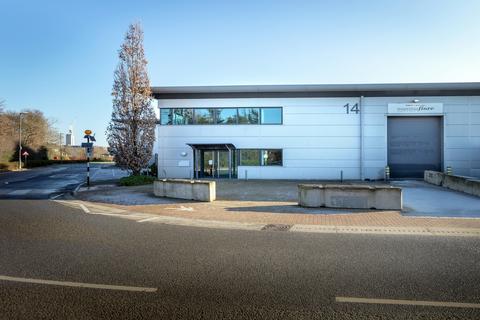 Warehouse to rent, Ockham Dr Greenford UB6 0DS