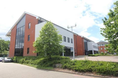 Office to rent, Parkway Fareham PO15 7AF