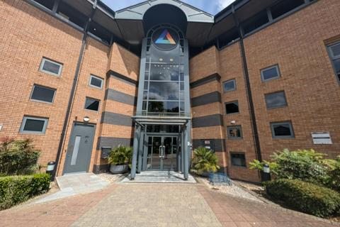 Office to rent, Parkway Fareham PO15 7AL