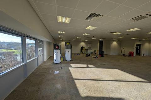 Office to rent, Parkway Fareham PO15 7AL