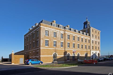 Office to rent, Queen Mother Sq Dorchester DT1 3BW