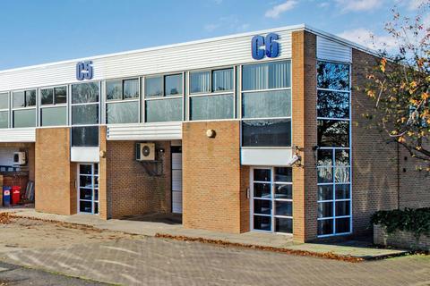 Warehouse to rent, Brooklands Clos Sunbury On Thames TW16 7DX