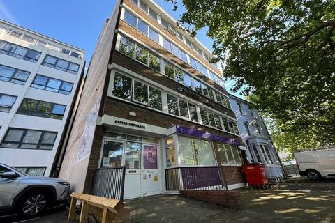 Office to rent, 33 Kingston Crescent Portsmouth PO2 8AA