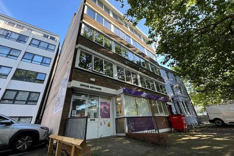 Office to rent, 33 Kingston Crescent Portsmouth PO2 8AA