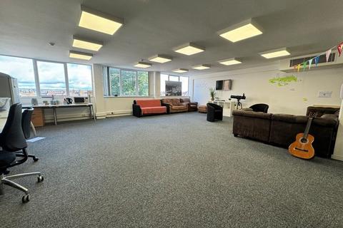 Office to rent, 33 Kingston Crescent Portsmouth PO2 8AA