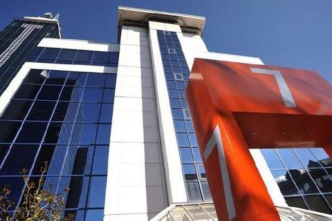 Property to rent, 1 Exchange Quay Manchester M5 3EA