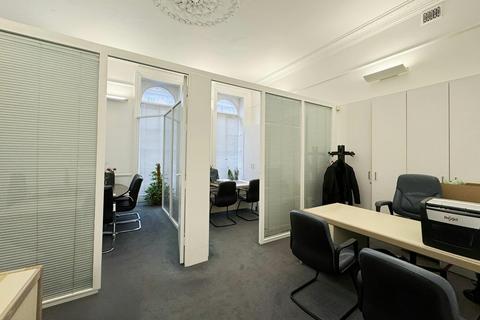 Office to rent, 118 Baker St London W1U 6TT
