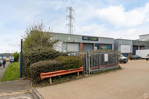 Warehouse to rent, Minden Rd Sutton SM3 9PF