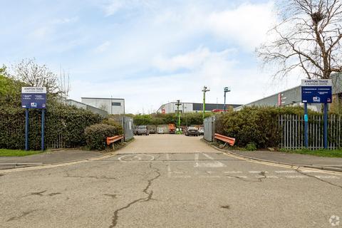 Warehouse to rent, Minden Rd Sutton SM3 9PF
