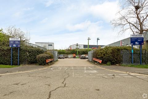 Warehouse to rent, Minden Rd Sutton SM3 9PF
