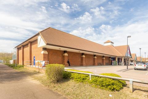 Retail property (high street) to rent, St Peters Rd Huntingdon PE29 7DZ