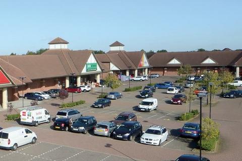 Retail property (high street) to rent, St Peters Rd Huntingdon PE29 7DZ