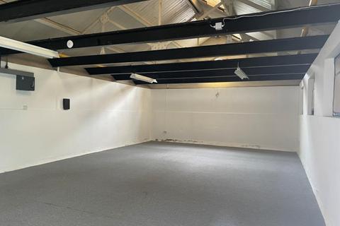 Industrial unit to rent, Bath Rd Devizes SN10 1XA