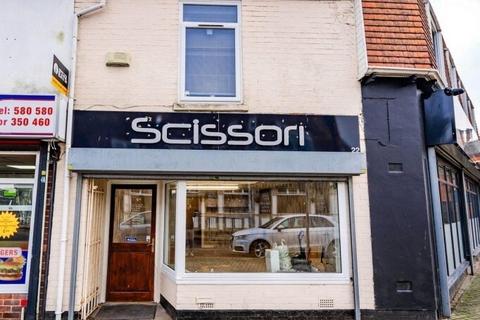 Retail property (high street) to rent, 22 Pasture St Grimsby DN31 1QD