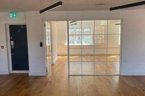 Office to rent, 465 Brixton Rd London SW9 8HL