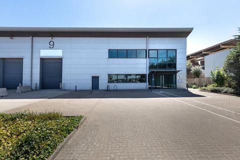 Distribution warehouse to rent, Ockham Dr Greenford UB6 0FD
