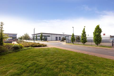 Distribution warehouse to rent, Ockham Dr Greenford UB6 0FD