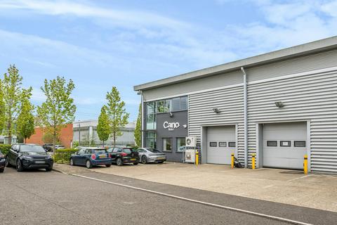 Industrial development to rent, Centennial Ave Elstree WD6 3TN