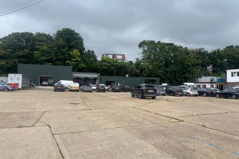 Land to rent, Selsdon Rd South Croydon CR2 0EA
