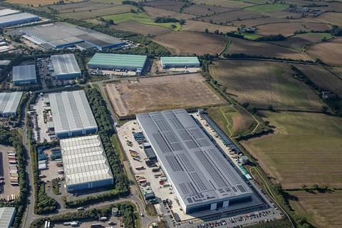 Warehouse to rent, Nasmyth Rd Daventry NN11 8NF
