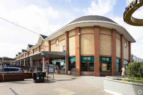 Retail property (high street) to rent, 1-11 Dukes Walk Waterlooville PO7 7HS