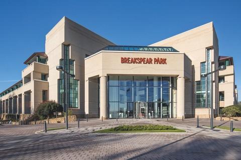 Office to rent, Breakspear Way Hemel Hempstead HP2 4TZ