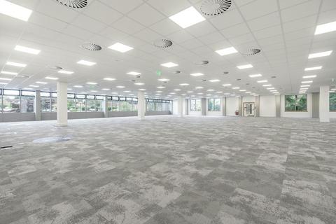Office to rent, Cain Rd Bracknell RG12 1HL
