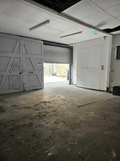 Distribution warehouse to rent, 3 liffords Place London SW13 9LR