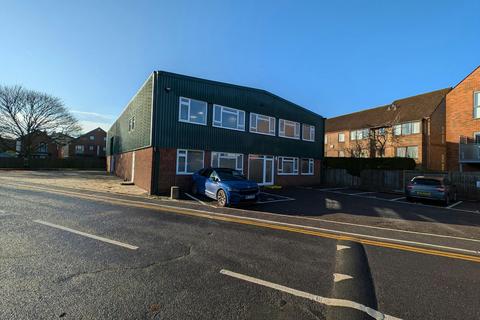 Industrial development to rent, Southampton Rd Ringwood BH24 1JR