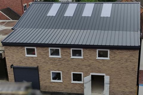 Industrial unit to rent, 54 The Broadway London NW7 3LH