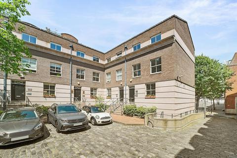 Office to rent, 1 Coldbath Sq London EC1R 5HL