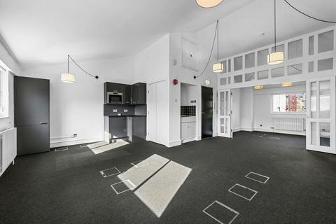 Office to rent, 1 Coldbath Sq London EC1R 5HL