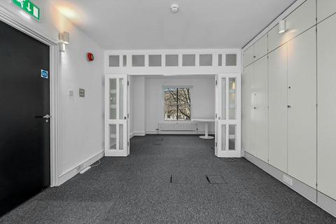 Office to rent, 1 Coldbath Sq London EC1R 5HL