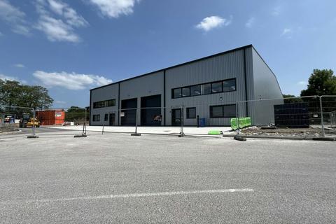 Warehouse to rent, 1 London Rd Macclesfield SK10 4NL