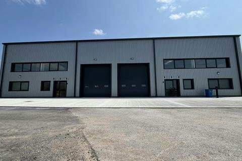 Warehouse to rent, 1 London Rd Macclesfield SK10 4NL