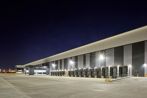 Warehouse to rent, Arterial Rd Purfleet-On-Thames RM19 1TD