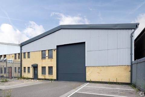 Warehouse to rent, Redburn Industrial Estate Enfield EN3 4GS